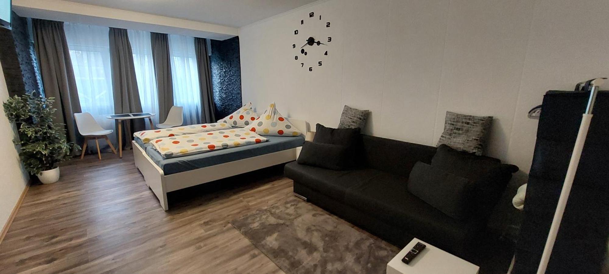 Fewo1&Frisch Renovierte Wohnung Бад Вурцах Екстериор снимка